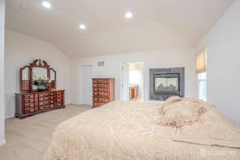 6 Byrne Court Monroe NJ 08831