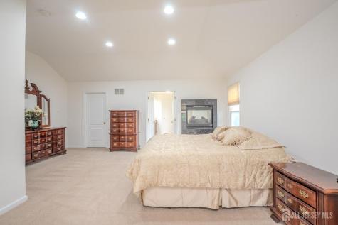 6 Byrne Court Monroe NJ 08831
