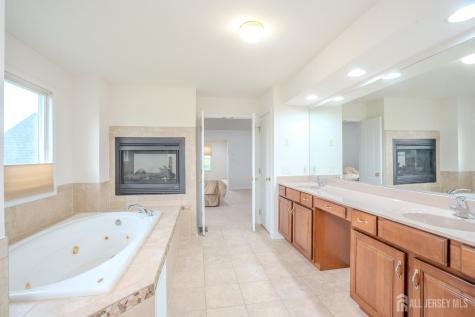 6 Byrne Court Monroe NJ 08831