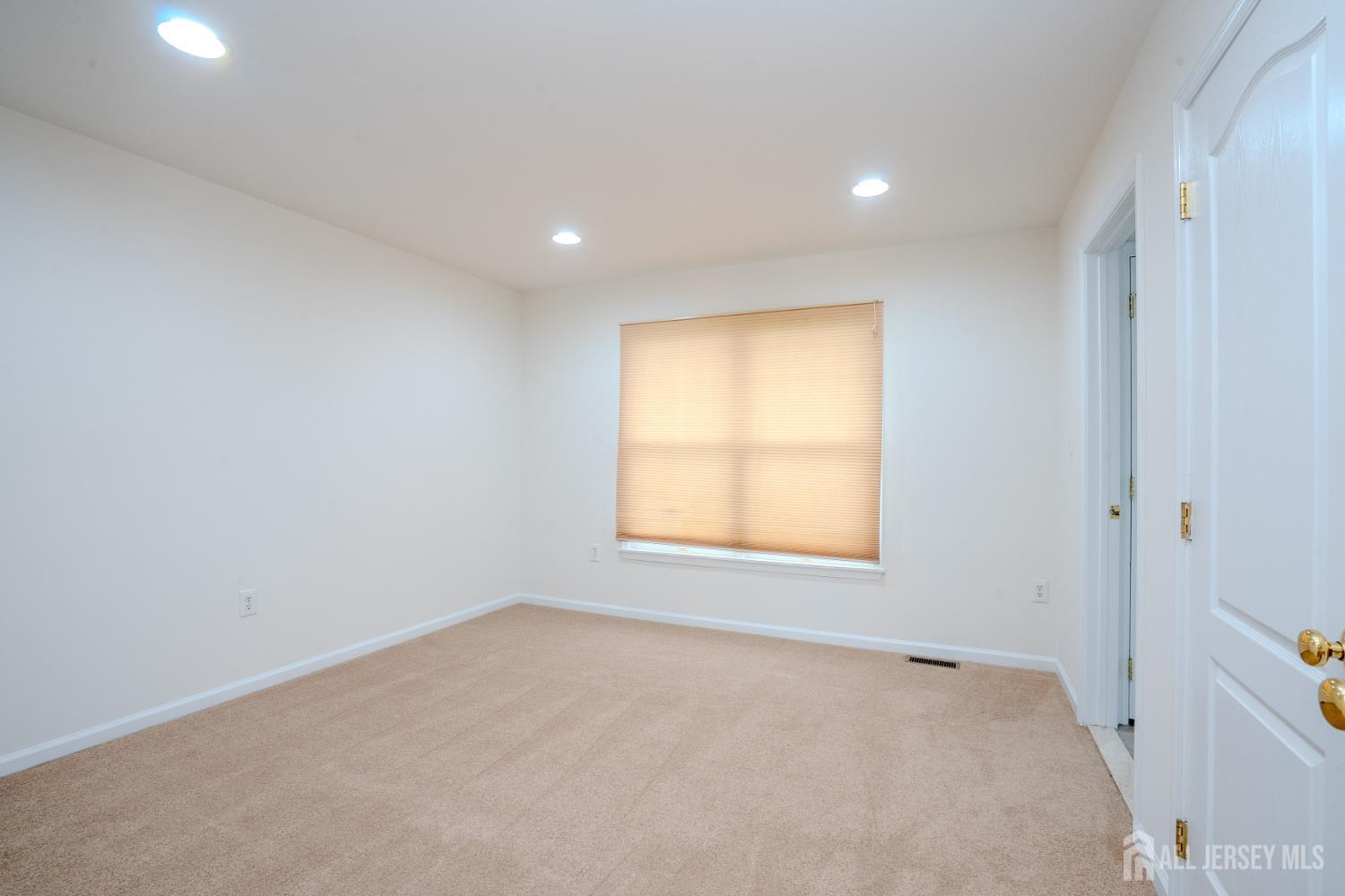 6 Byrne Court Monroe NJ 08831