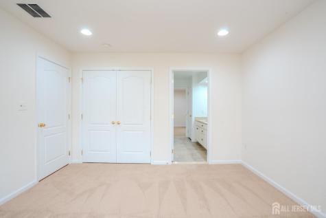 6 Byrne Court Monroe NJ 08831