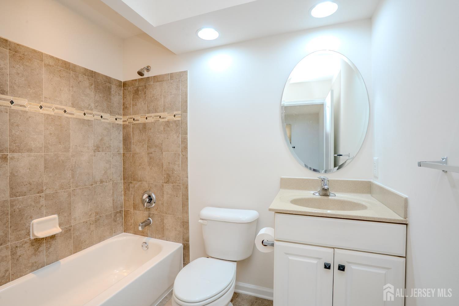 6 Byrne Court Monroe NJ 08831