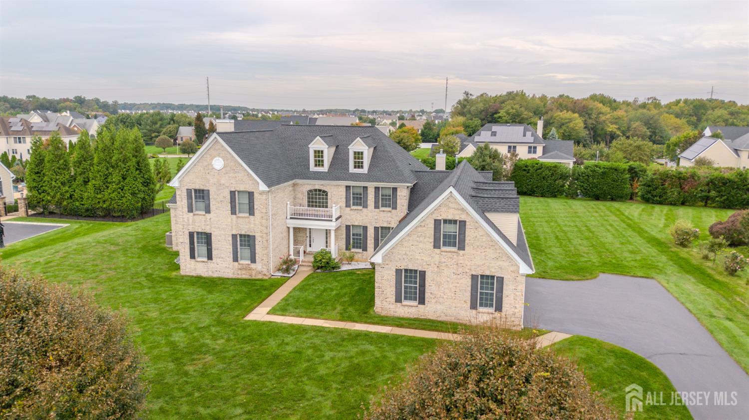 6 Byrne Court Monroe NJ 08831