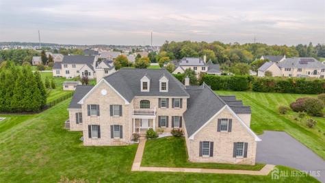 6 Byrne Court Monroe NJ 08831