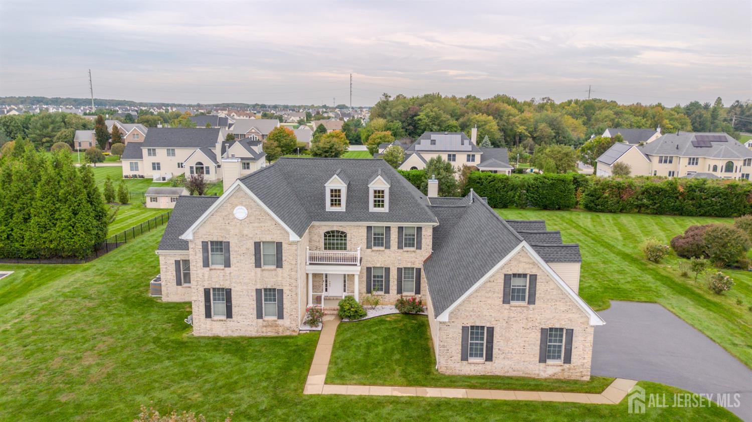 6 Byrne Court Monroe NJ 08831