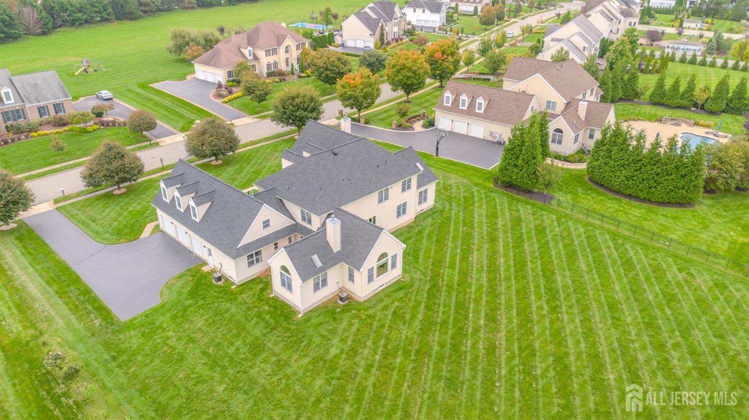 6 Byrne Court Monroe NJ 08831