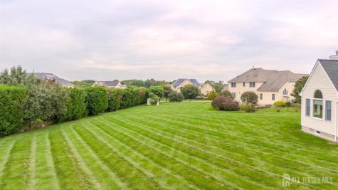 6 Byrne Court Monroe NJ 08831