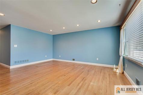 10 Wellington Avenue Port Reading NJ 07064