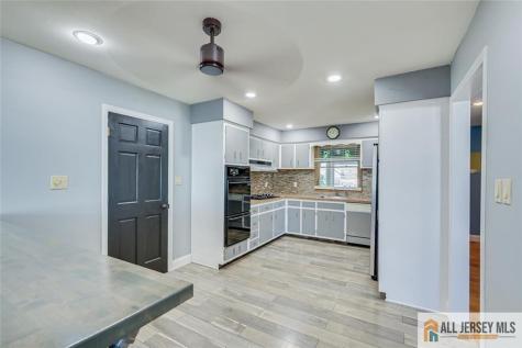 10 Wellington Avenue Port Reading NJ 07064