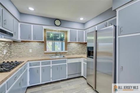 10 Wellington Avenue Port Reading NJ 07064