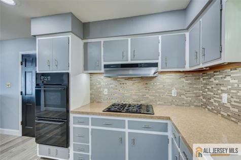 10 Wellington Avenue Port Reading NJ 07064