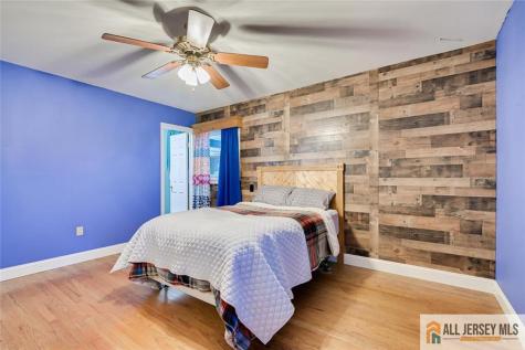 10 Wellington Avenue Port Reading NJ 07064