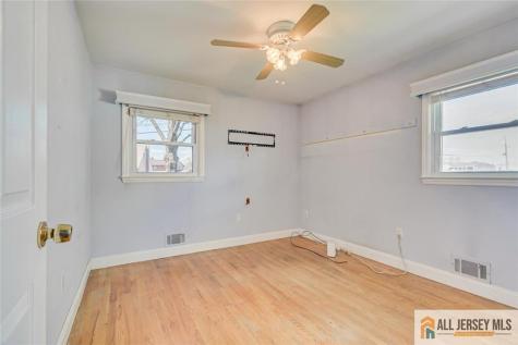10 Wellington Avenue Port Reading NJ 07064