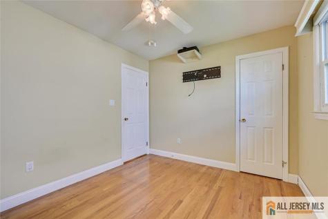 10 Wellington Avenue Port Reading NJ 07064