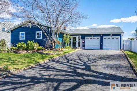 10 Wellington Avenue Port Reading NJ 07064