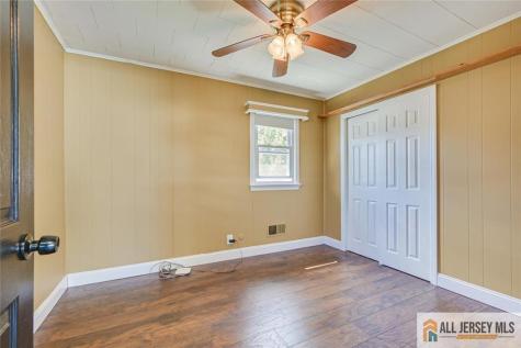 10 Wellington Avenue Port Reading NJ 07064