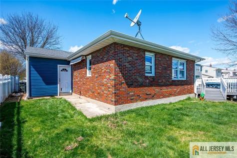 10 Wellington Avenue Port Reading NJ 07064