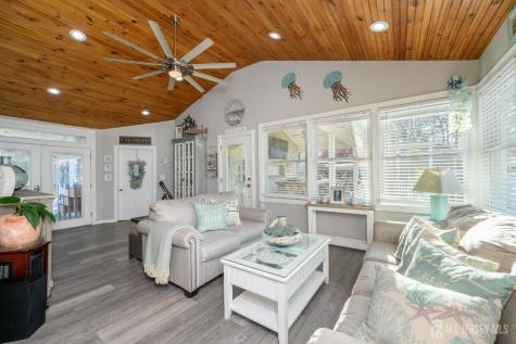 293 Louis Avenue Bayville NJ 08721