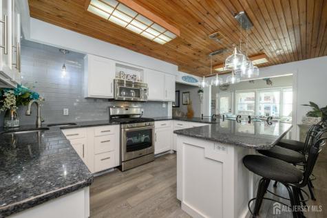 293 Louis Avenue Bayville NJ 08721
