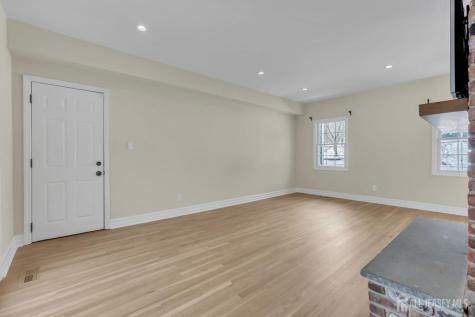 29 Maple Drive Colts Neck NJ 07722