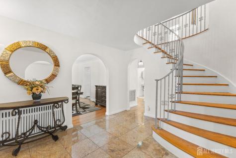 80 Glenwood Avenue Elmwood Park NJ 07407