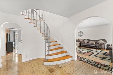 80 Glenwood Avenue Elmwood Park NJ 07407