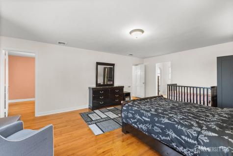 80 Glenwood Avenue Elmwood Park NJ 07407