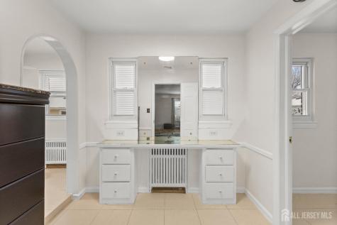 80 Glenwood Avenue Elmwood Park NJ 07407