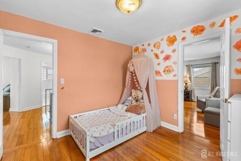 80 Glenwood Avenue Elmwood Park NJ 07407