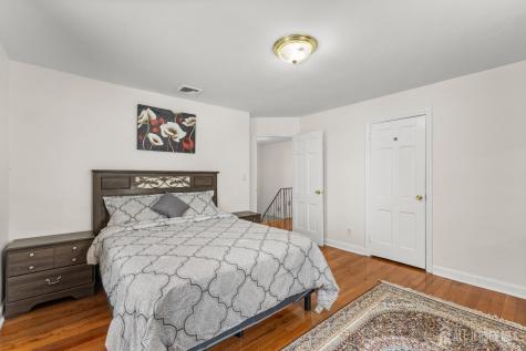 80 Glenwood Avenue Elmwood Park NJ 07407