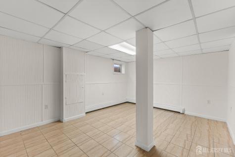 80 Glenwood Avenue Elmwood Park NJ 07407