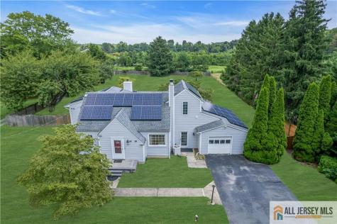 267 Friendship Road South Brunswick NJ 08512