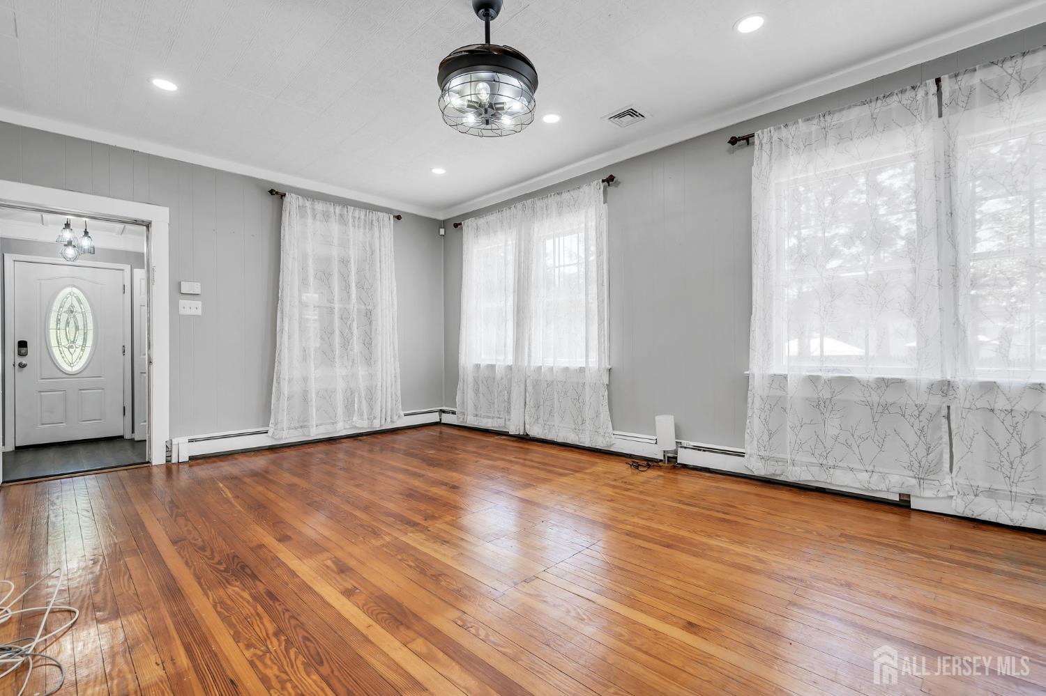 133 Summerhill Road Spotswood NJ 08884