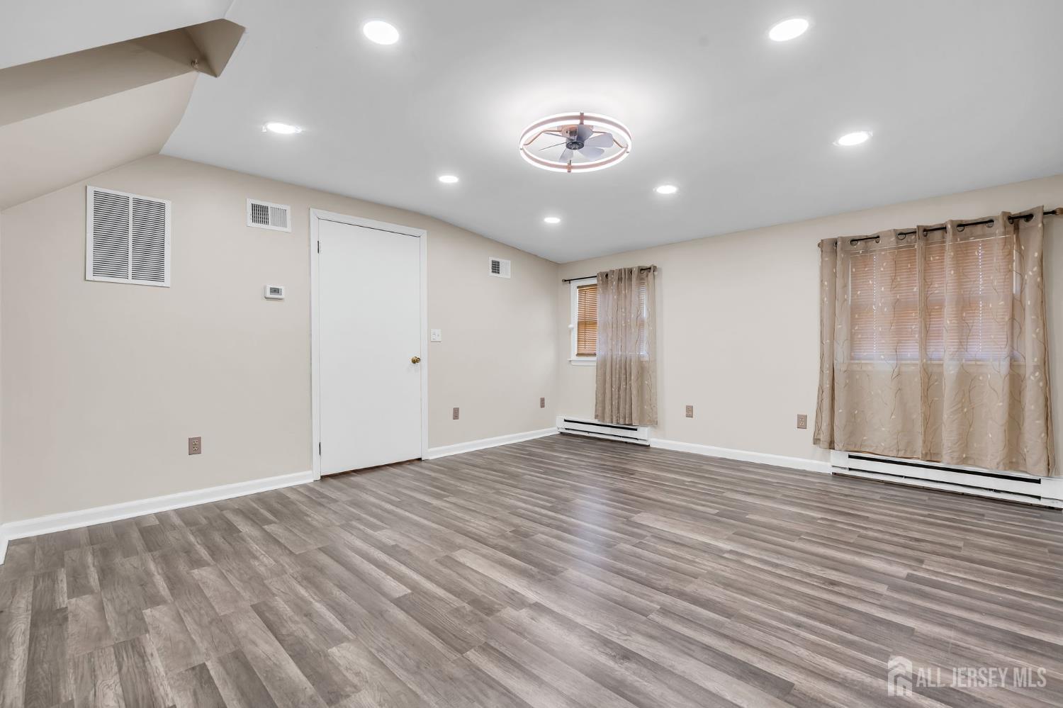 133 Summerhill Road Spotswood NJ 08884