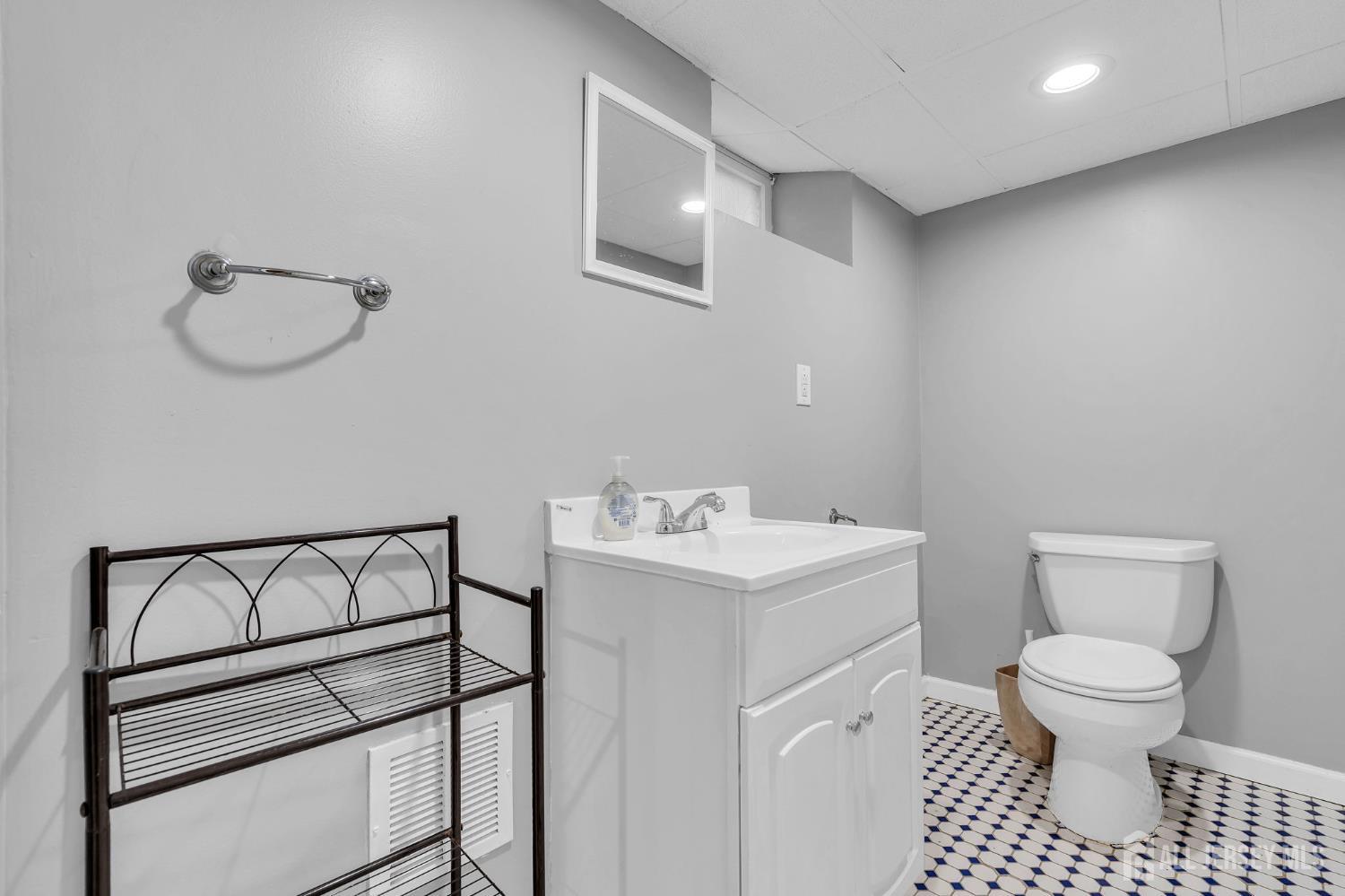 133 Summerhill Road Spotswood NJ 08884