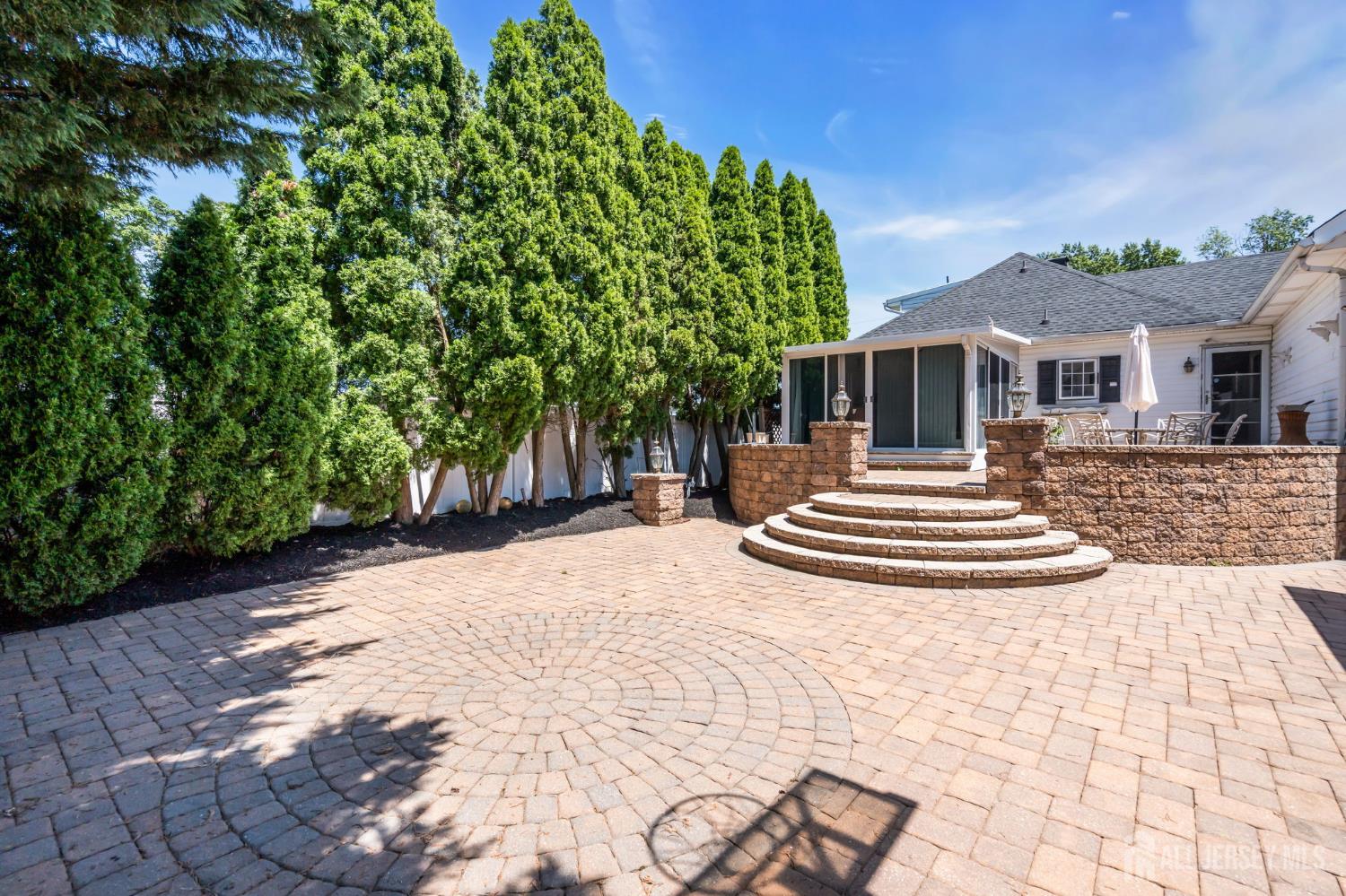 133 Summerhill Road Spotswood NJ 08884