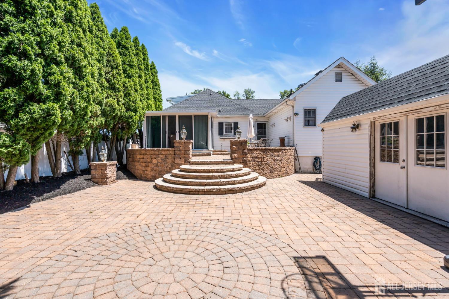 133 Summerhill Road Spotswood NJ 08884