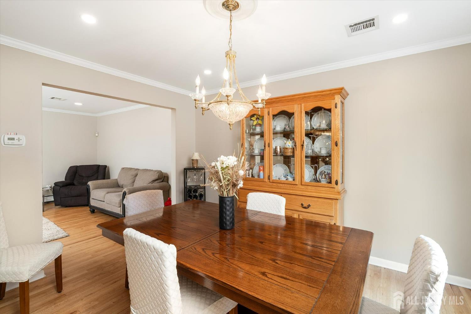 5 Ridgeview Road Jamesburg NJ 08831