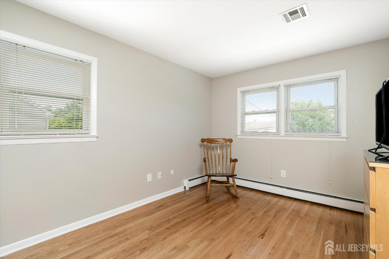 5 Ridgeview Road Jamesburg NJ 08831