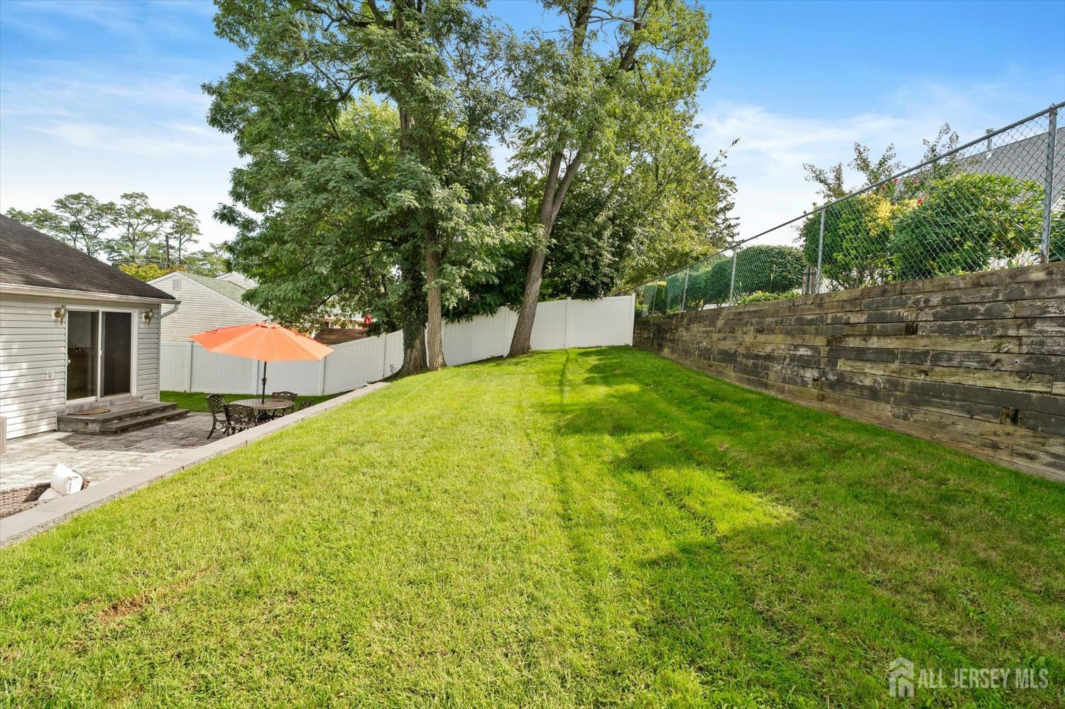 5 Ridgeview Road Jamesburg NJ 08831