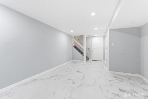 6 Whitewood Road Edison NJ 08820