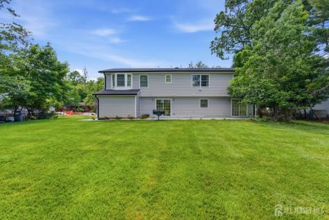 6 Whitewood Road Edison NJ 08820