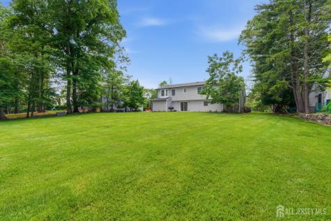 6 Whitewood Road Edison NJ 08820