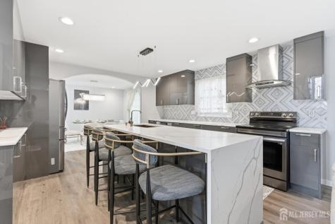 6 Whitewood Road Edison NJ 08820