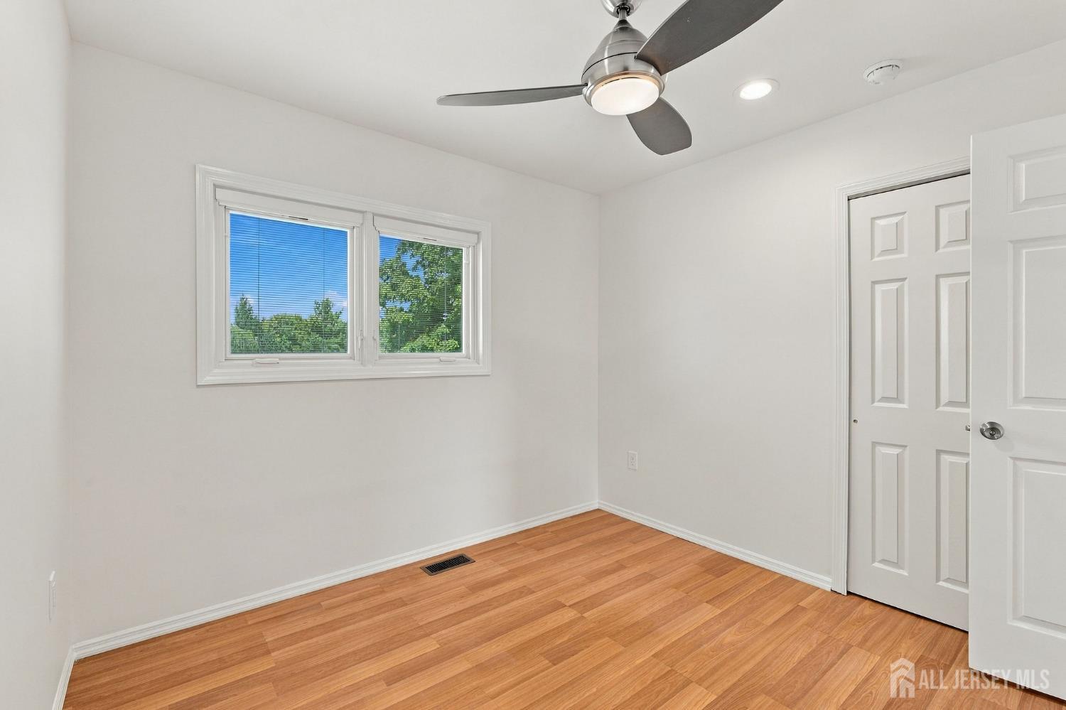 563 Buckingham Drive Piscataway NJ 08854