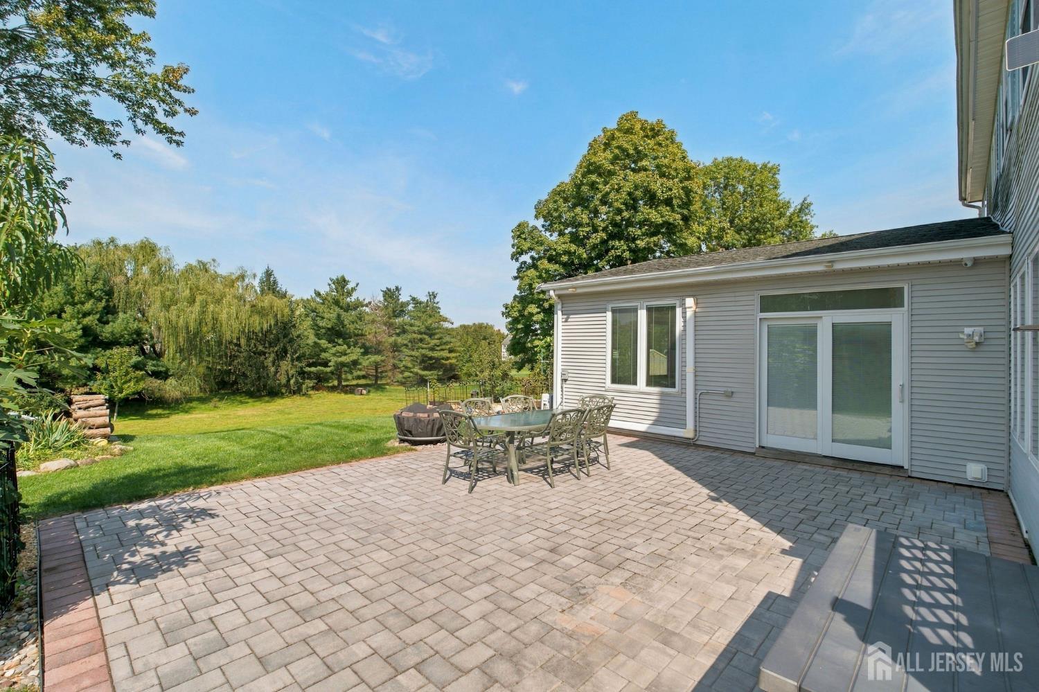 563 Buckingham Drive Piscataway NJ 08854
