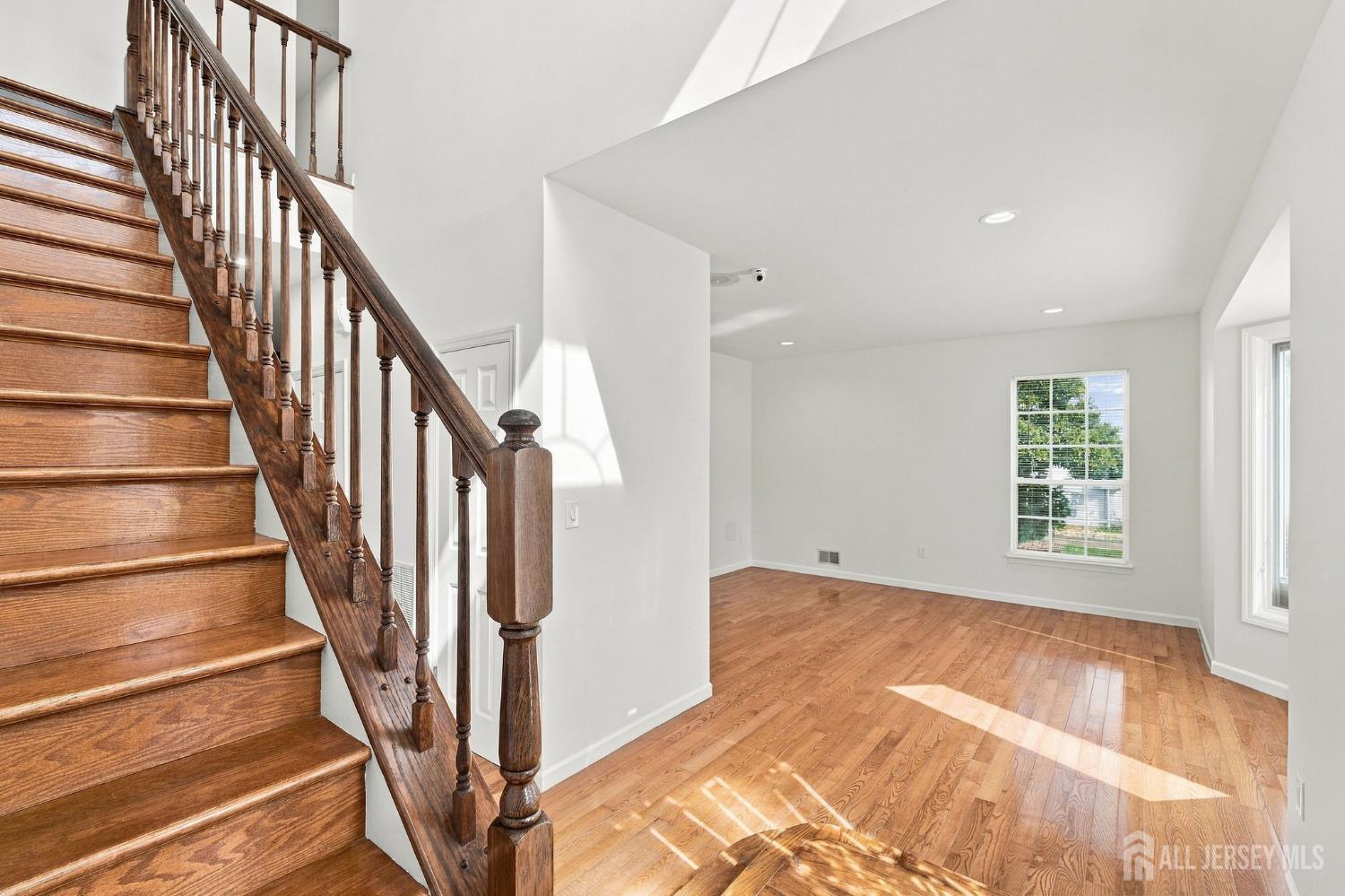 563 Buckingham Drive Piscataway NJ 08854