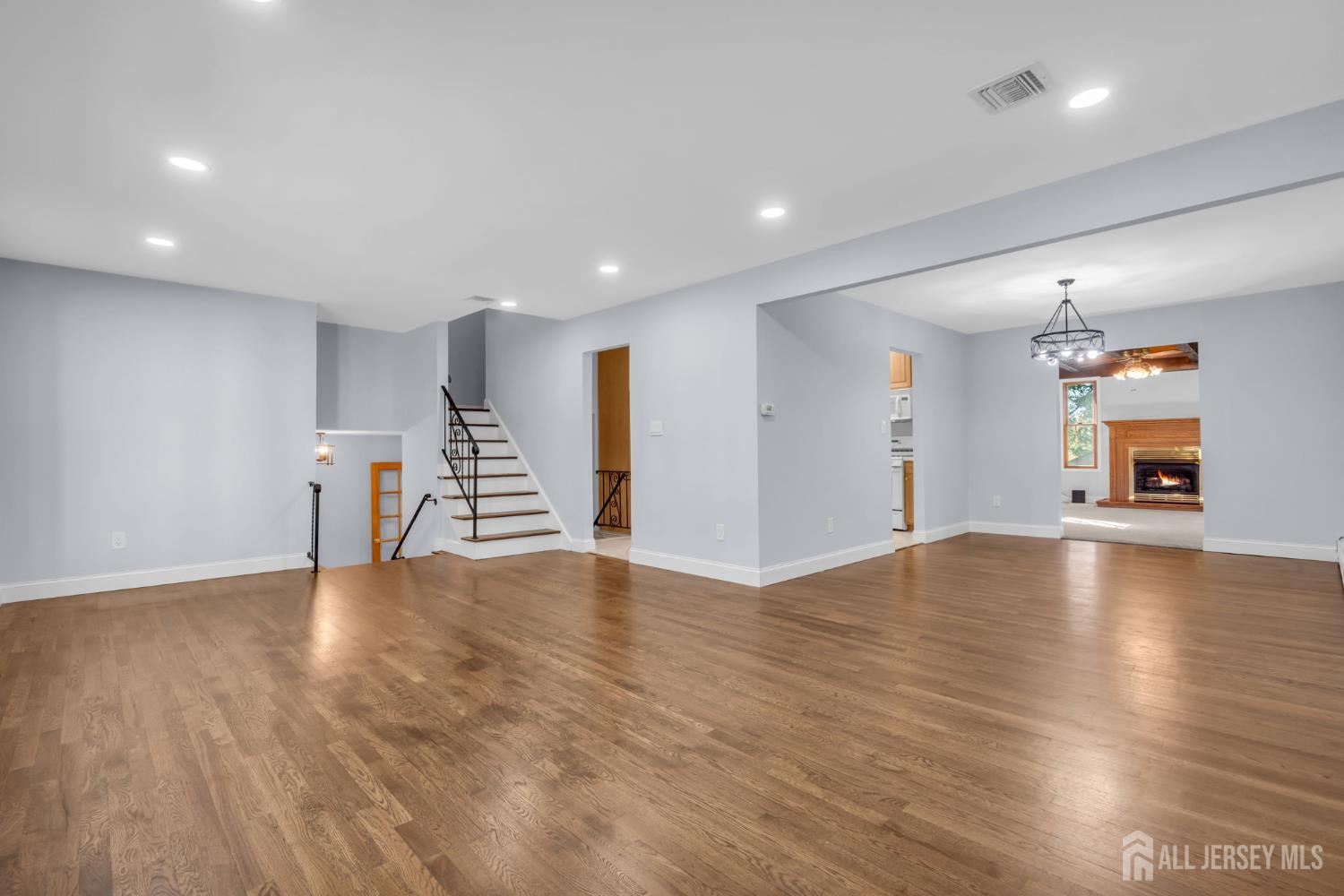 19 Baumer Road Sayreville NJ 08872
