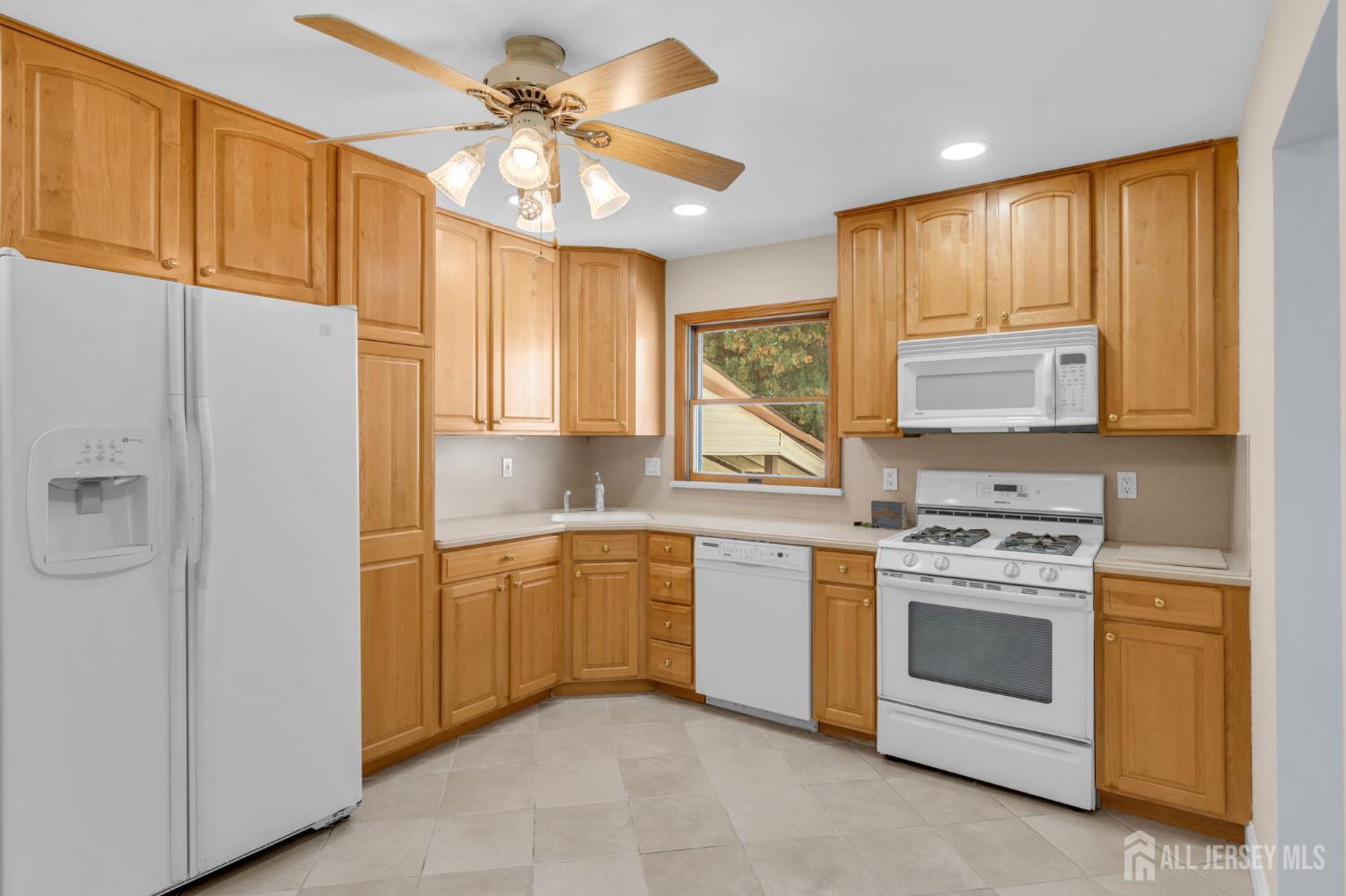 19 Baumer Road Sayreville NJ 08872
