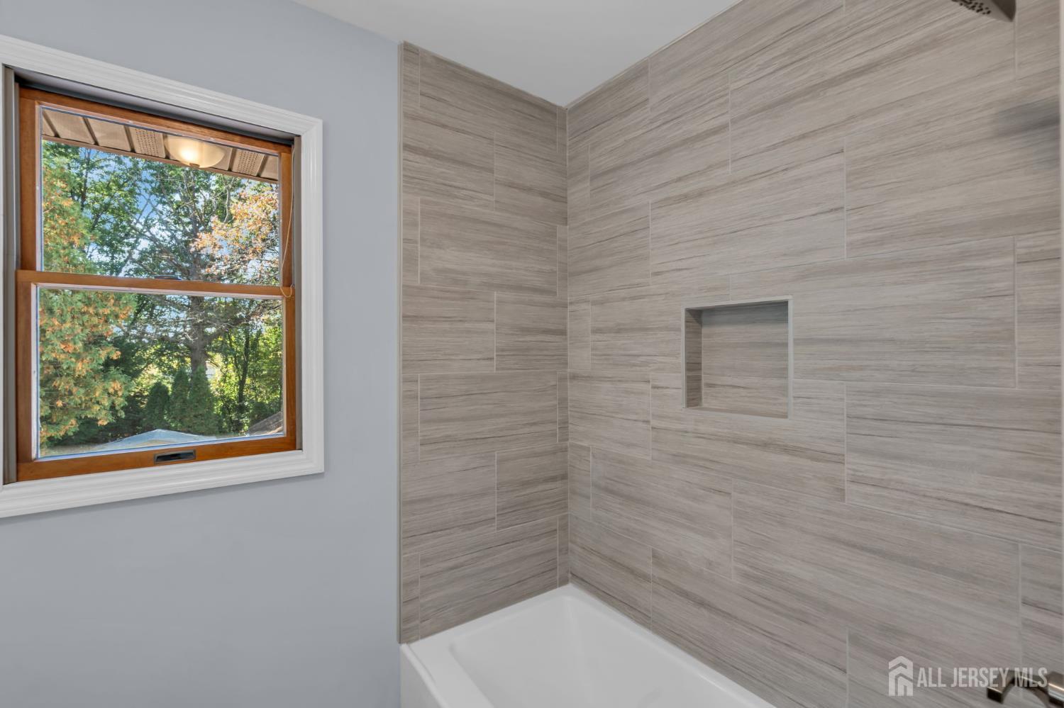 19 Baumer Road Sayreville NJ 08872